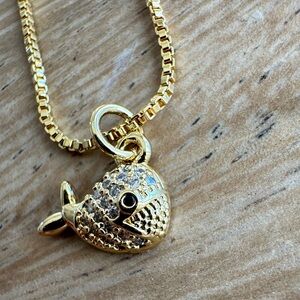 HP! 🎉💕 NWOT Nordstrom Sparkling Whale Necklace